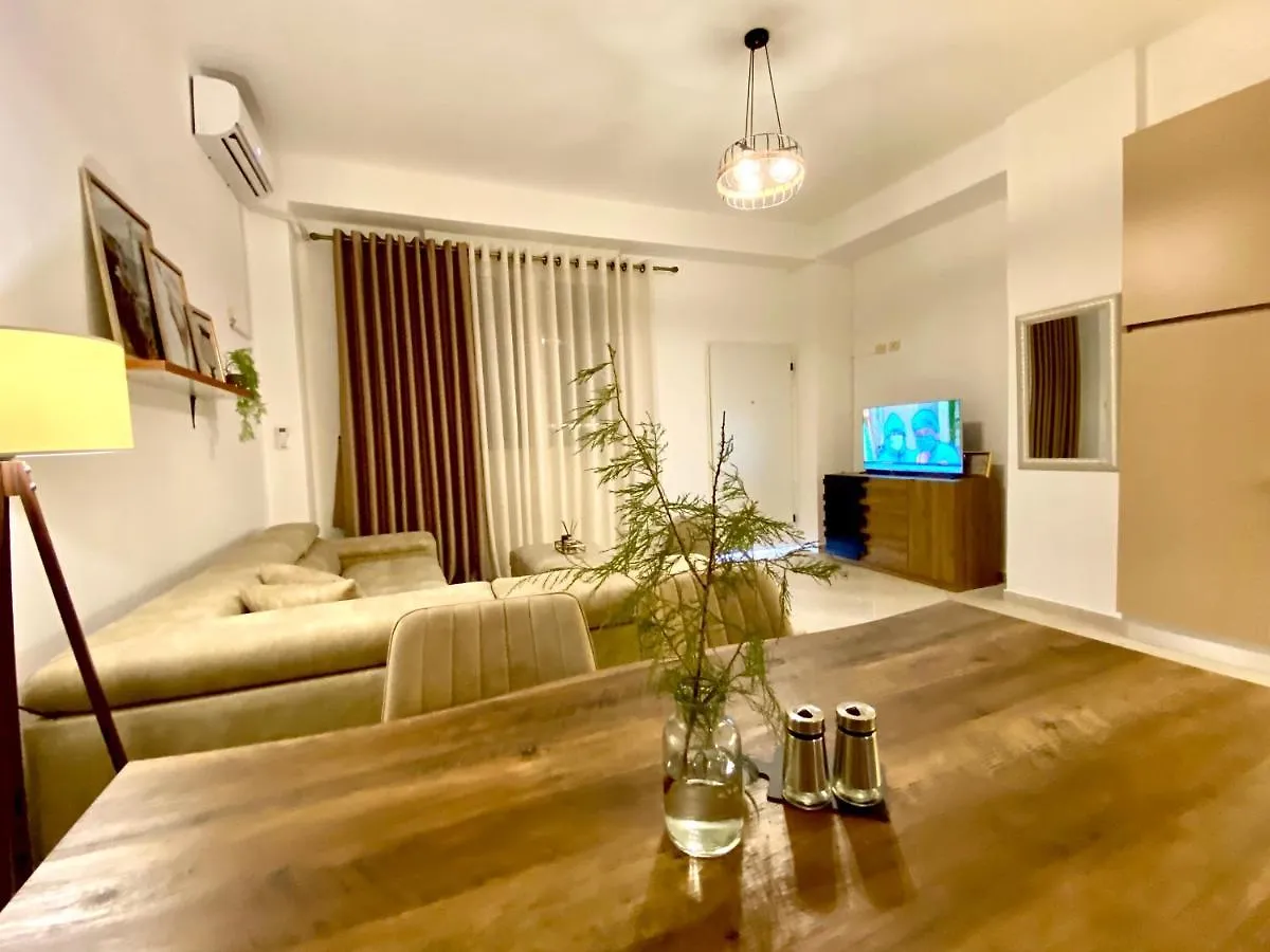 Azalea Studio Apartment In City Center Durres